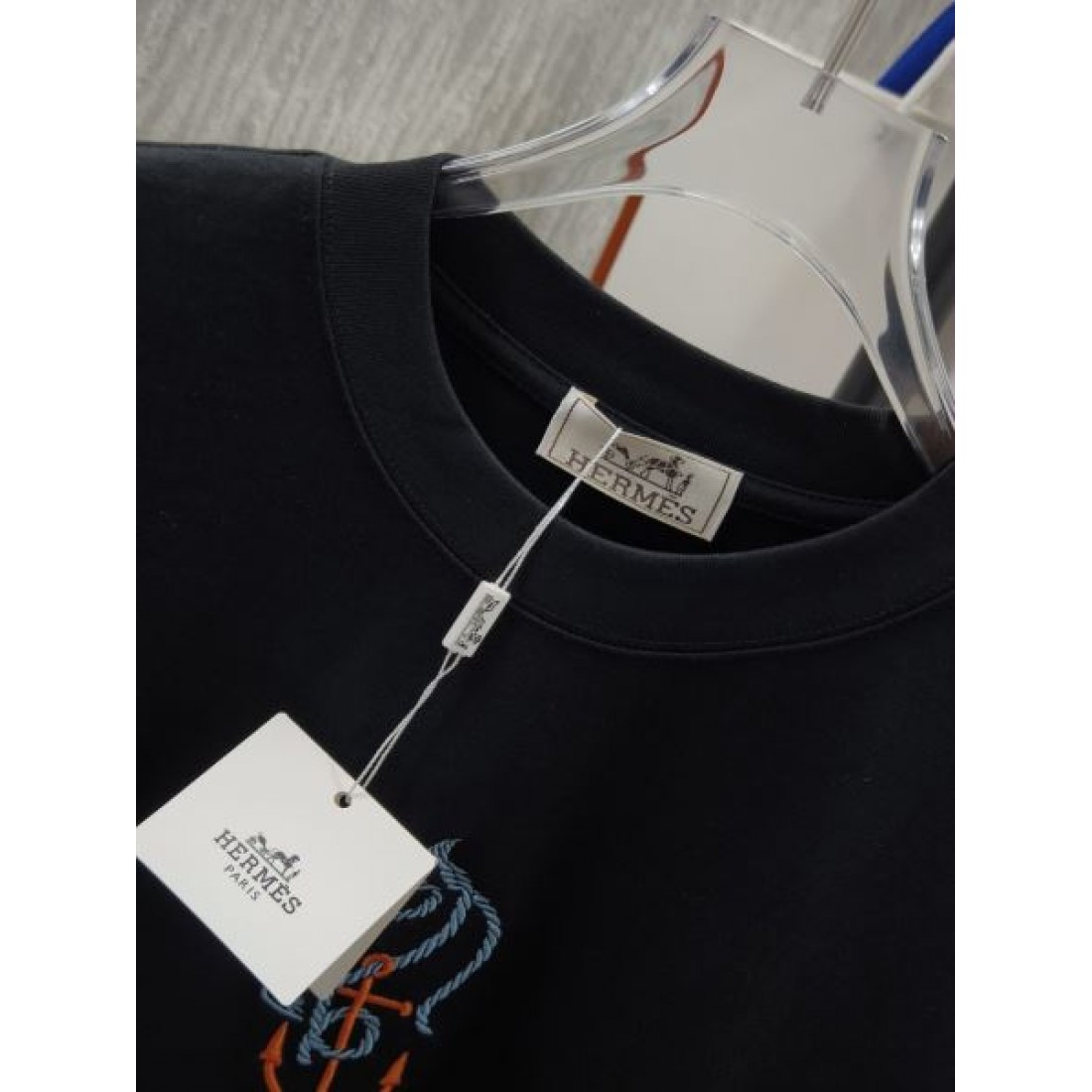 ブラック 半袖Tシャツ HERMÈS エルメス コピー ホース刺繍 アンカーモチーフ クルーネック