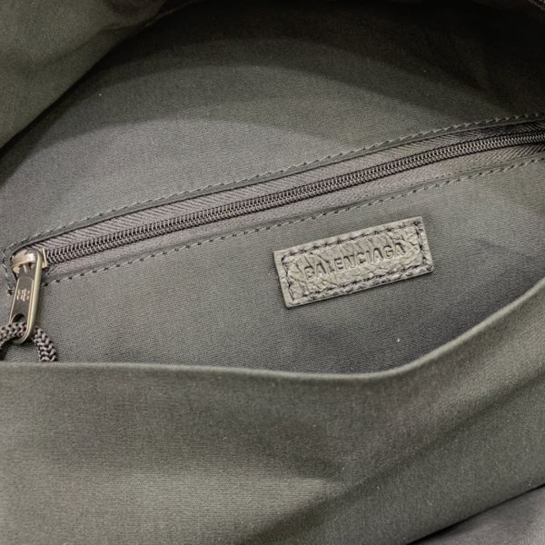 インクアート ペイントエフェクト ストリートクリエイティブ BALENCIAGA バレンシアガ コピー デイパック エクスクルーシブ感