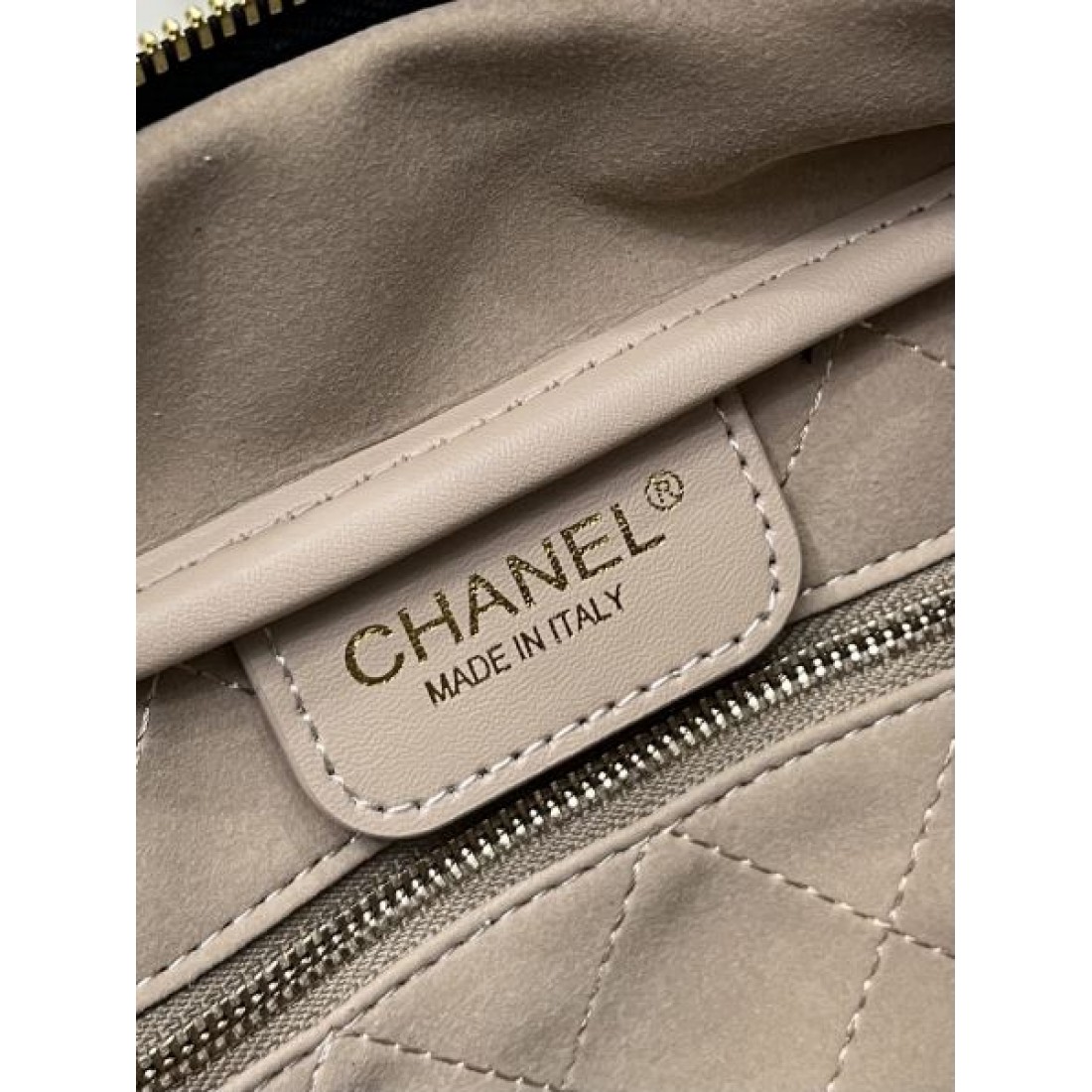 ダブルハンドル ロゴチャーム 大容量 上質感 CHANEL シャネル コピー ハンドバッグ デイリースタイル