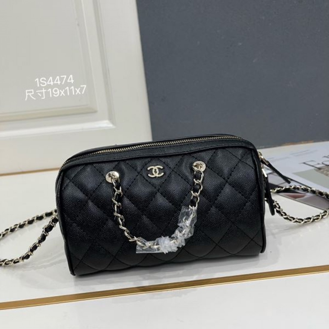 マトラッセ調 チェーンストラップ コンパクト フェミニン CHANEL シャネル コピー ミニバッグ 高級感ある逸品