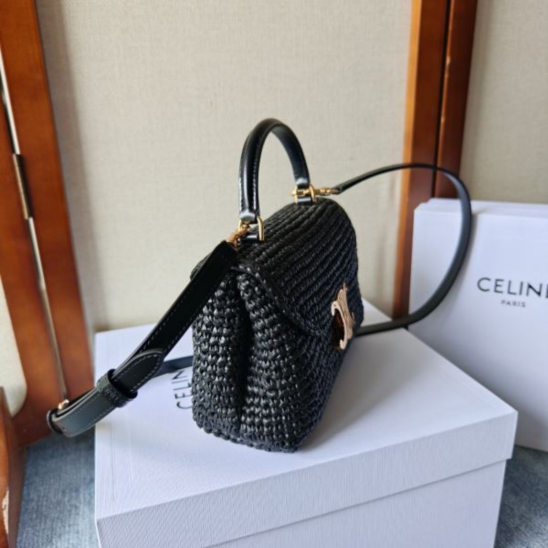 編み込みデザイン エレガントカジュアル 今季おすすめ CELINE セリーヌ コピー バッグ 夏映えコーデ