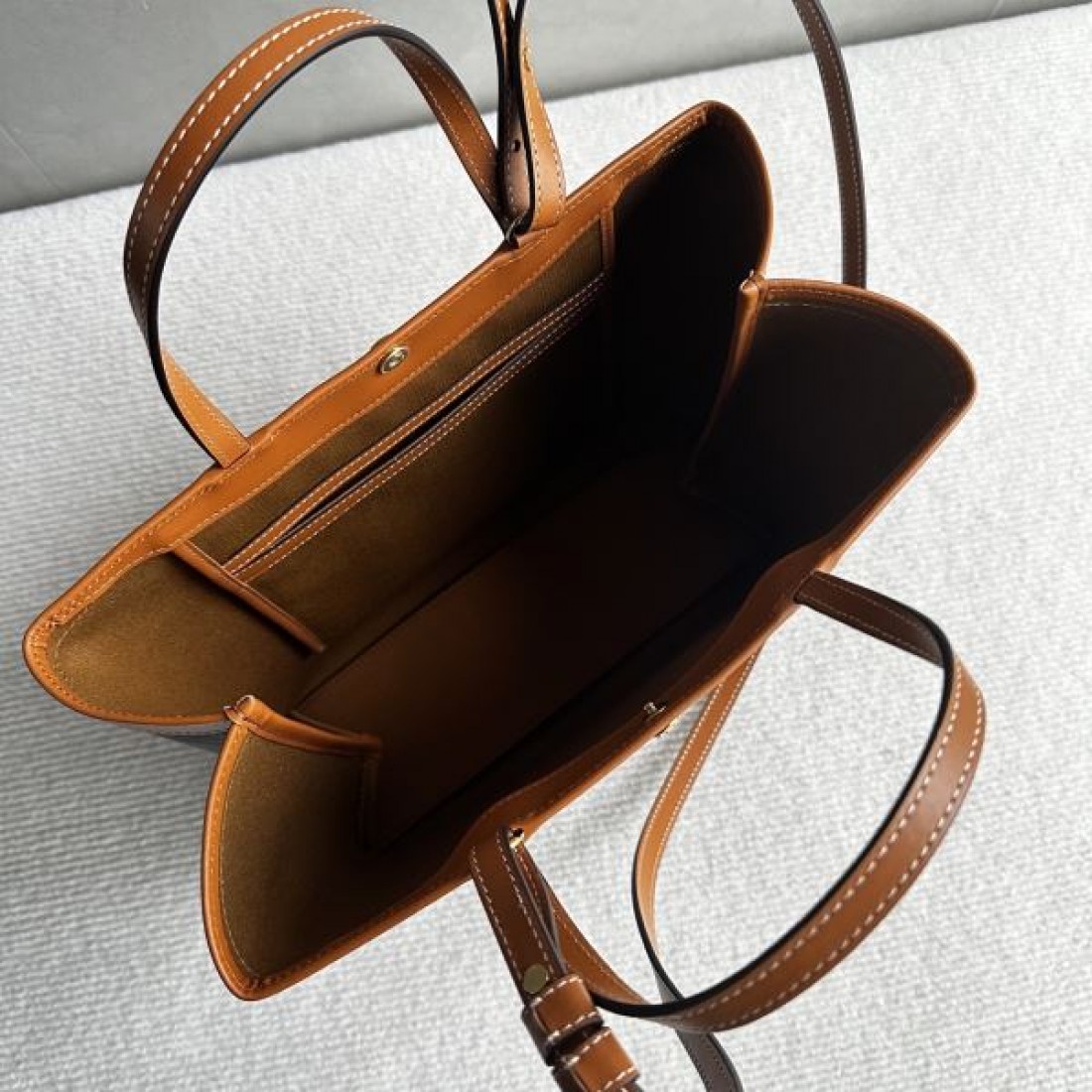 モノグラム 売れ筋候補 こなれ見え CELINE セリーヌ コピー トートバッグ デイリー主力 収納力抜群 シンプルシック