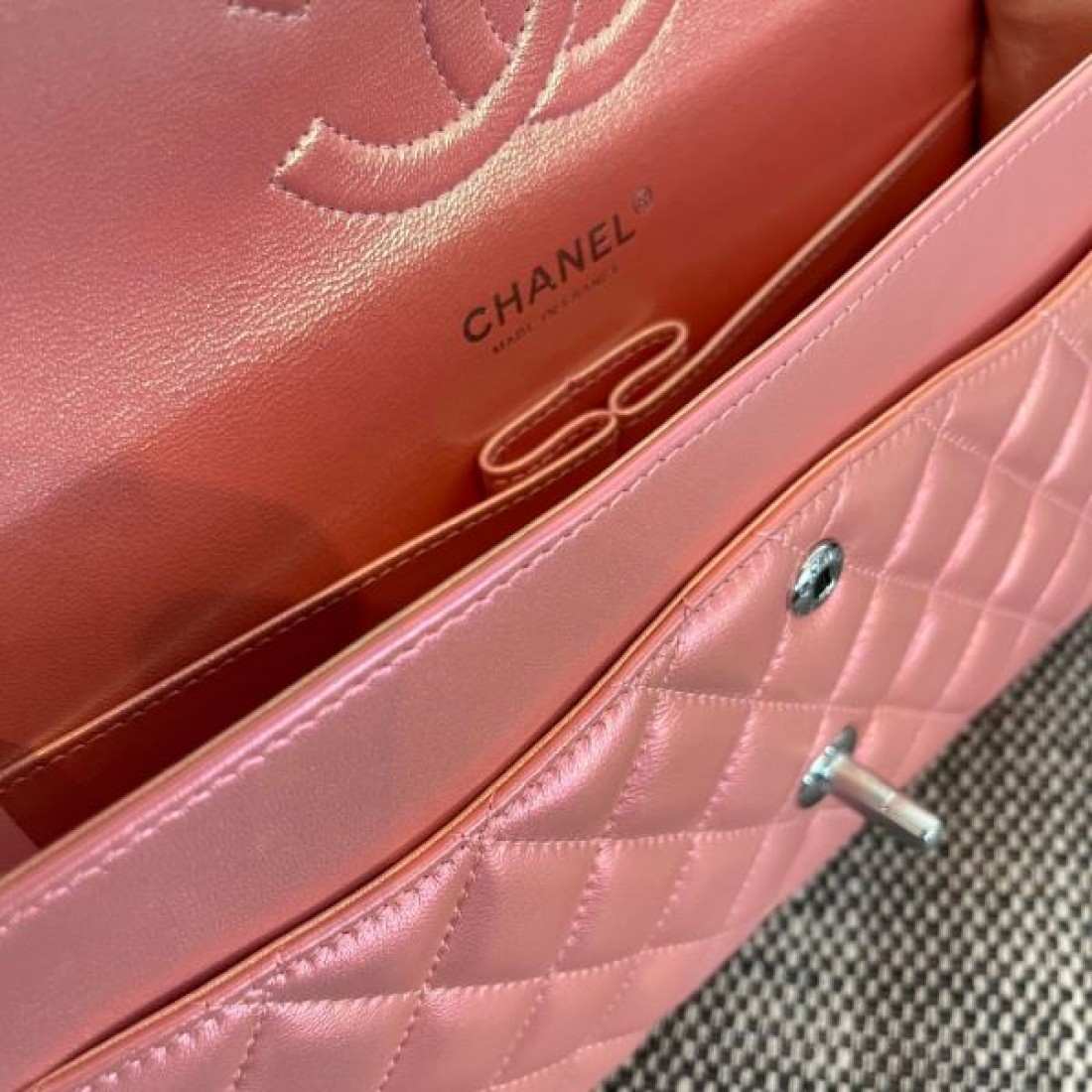 2026新作 キルティング CHANEL シャネル コピー バッグ チェーンバッグ 最新人気話題沸騰中 売れ筋