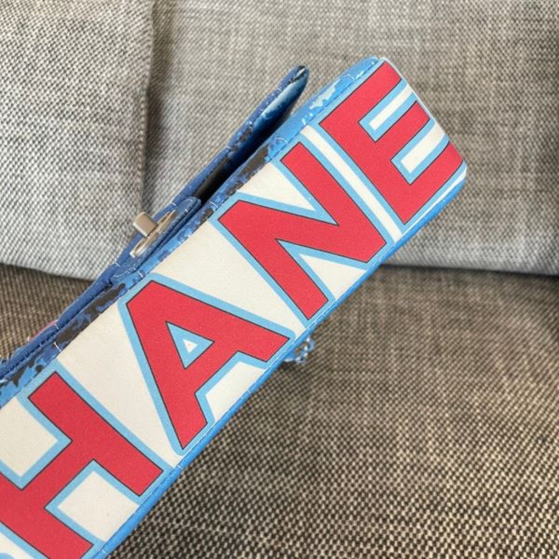 チェーンショルダーバッグ アートデザイン CHANEL シャネル コピー ショルダーバッグ こなれ見え 人気セール100%新品 特別価格