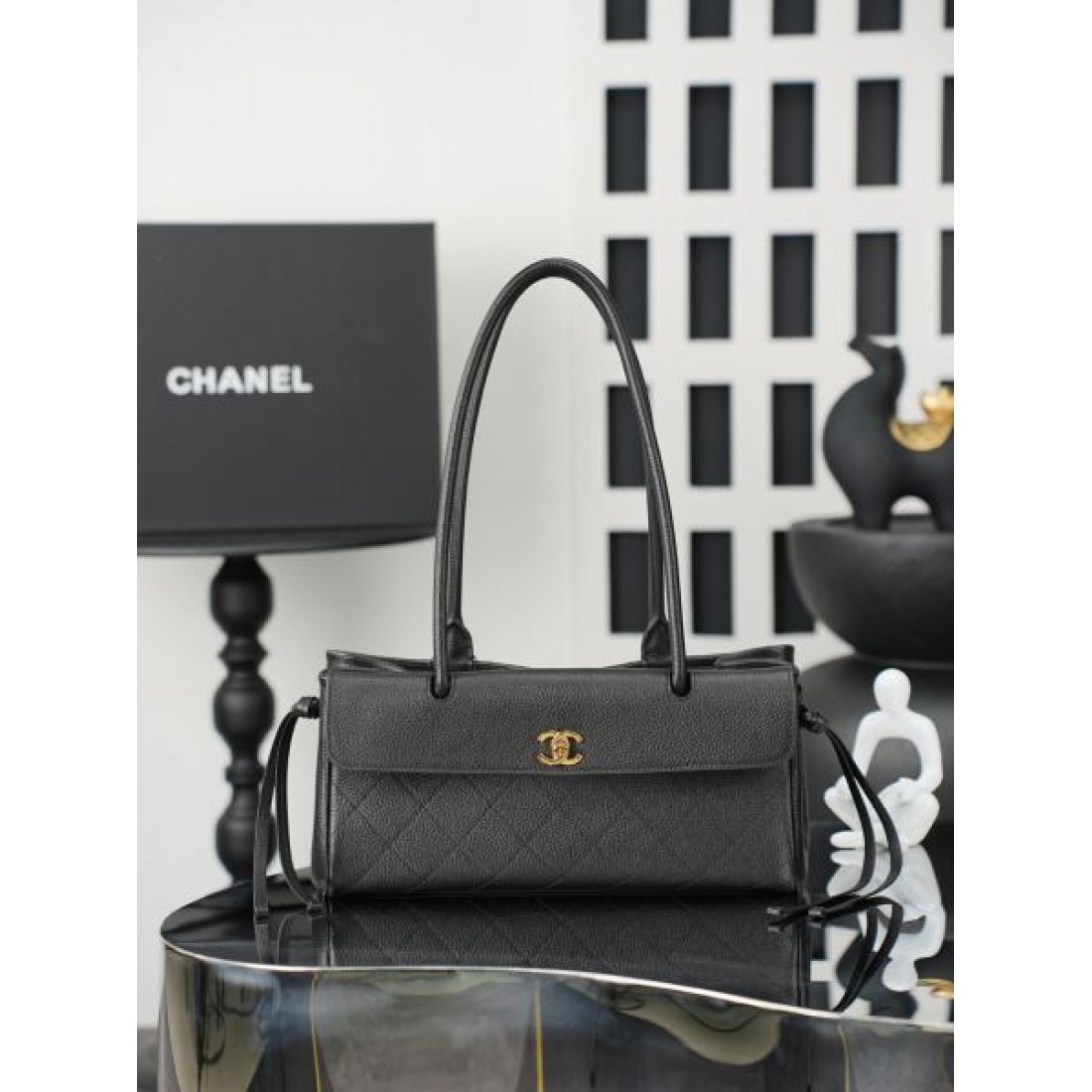 キルティング こなれ見え 旬顔デザイン CHANEL シャネル コピー ショルダーバッグ デイリー主力 軽量コンパクト