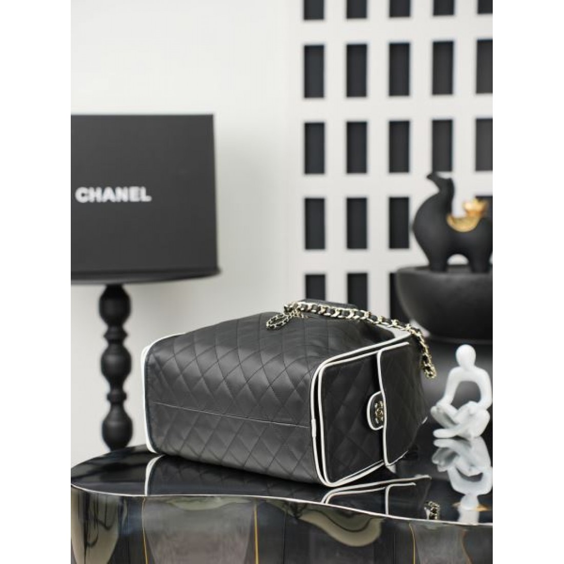 マトラッセ風 軽量設計 通勤対応 CHANEL シャネル コピー トートバッグ シンプルシック 着映えアイテム 高評価候補