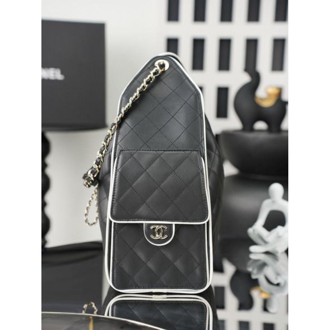 マトラッセ風 軽量設計 通勤対応 CHANEL シャネル コピー トートバッグ シンプルシック 着映えアイテム 高評価候補