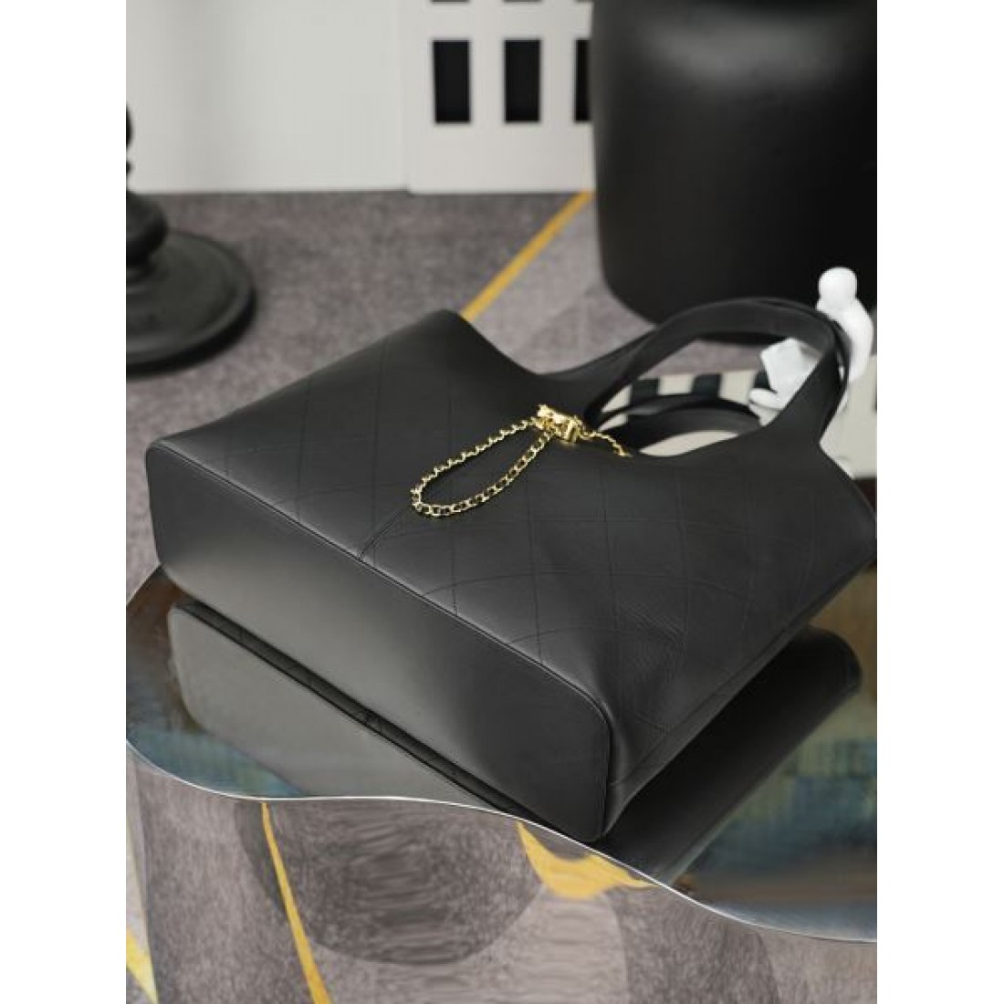 キルティング チェーン 売れ筋候補 こなれ見え CHANEL シャネル コピー トートバッグ 洗練デザイン デイリー主力 上品カジュアル