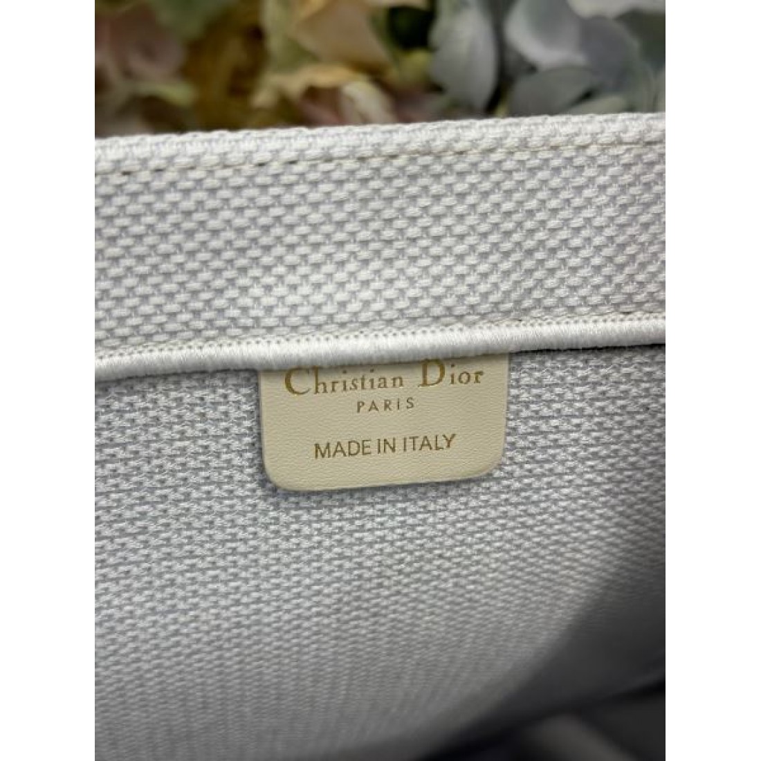 レトロブックモチーフ キャンバス こなれ見え Dior ディオール コピー トートバッグ デザイン性高め 収納力抜群 おしゃれコーデ対応