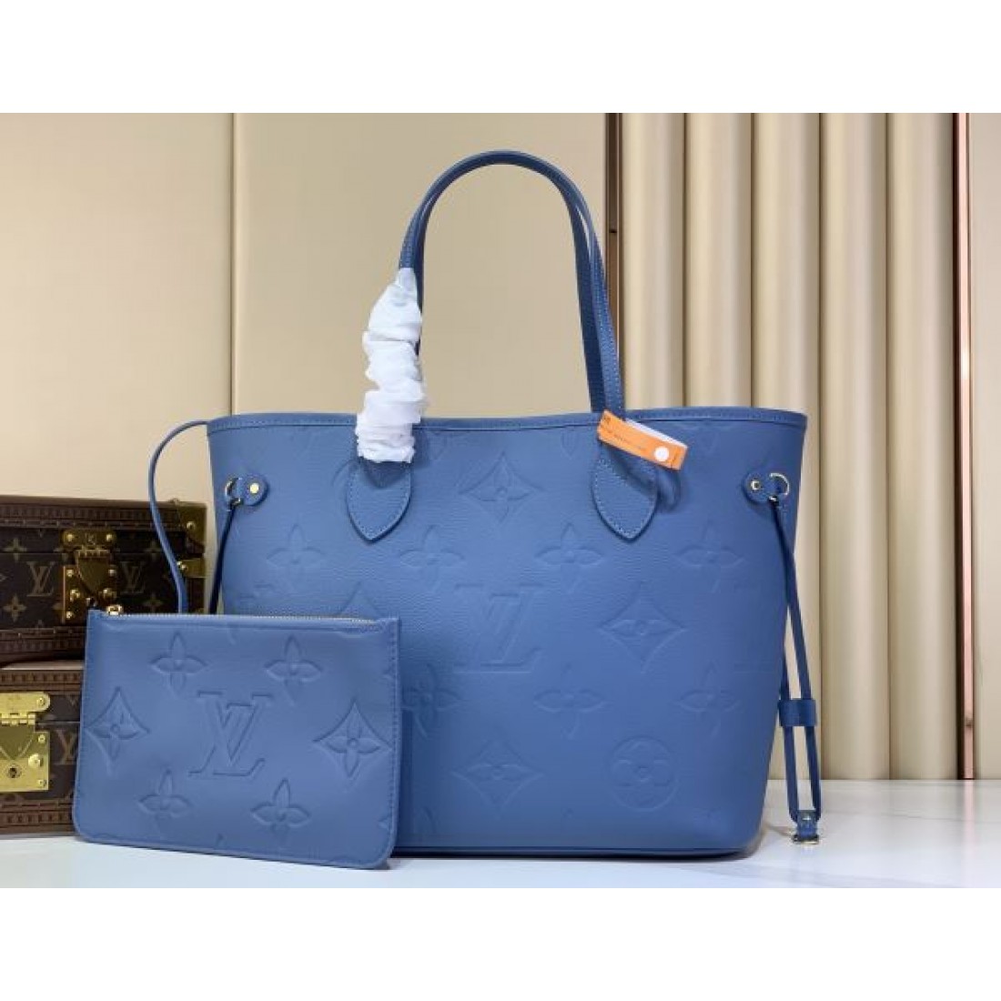 モノグラム型押し 注目アイテム 好評ライン LOUIS VUITTON ルイヴィトン コピー トートバッグ