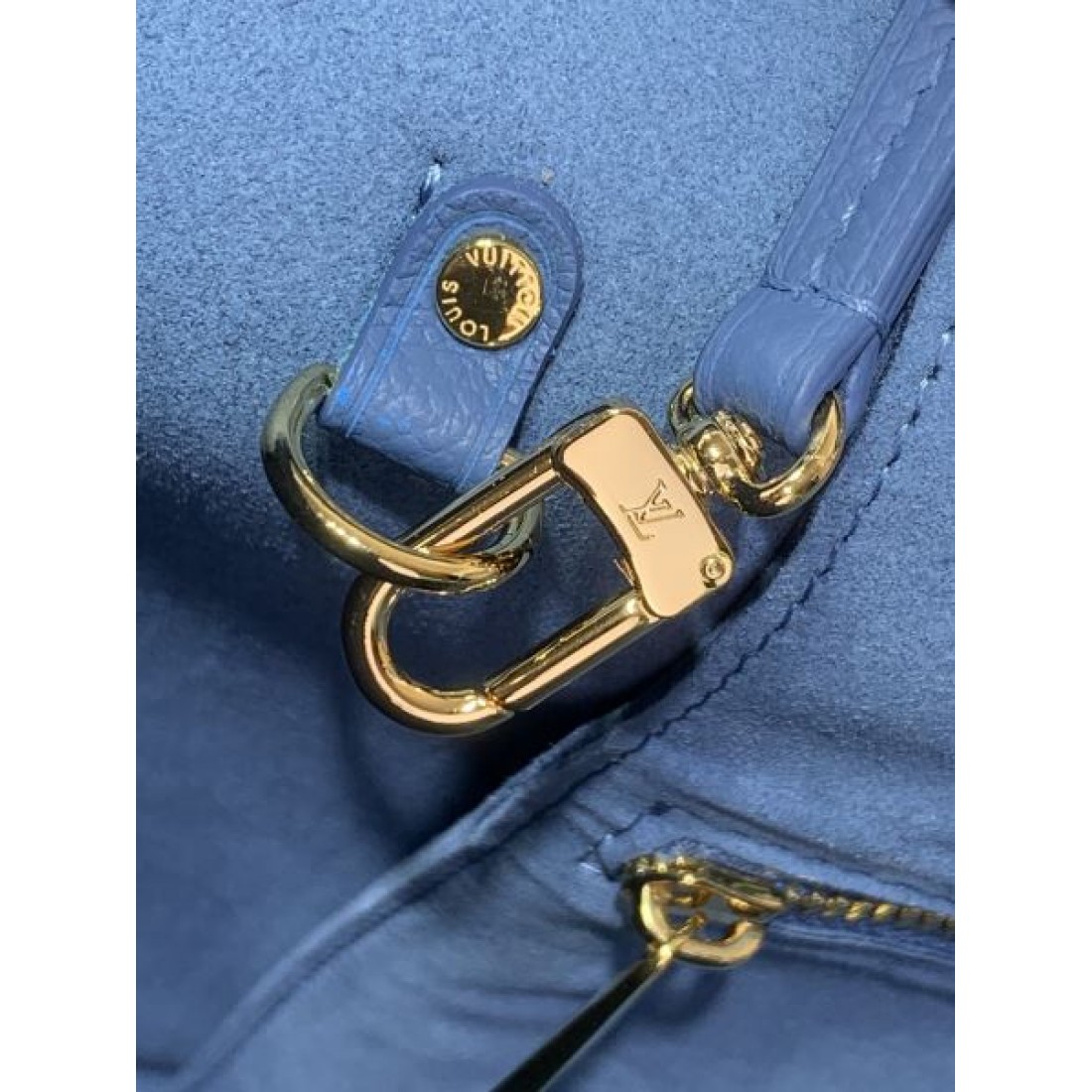 モノグラム型押し 注目アイテム 好評ライン LOUIS VUITTON ルイヴィトン コピー トートバッグ