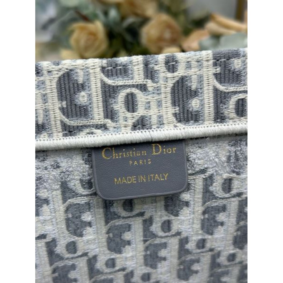 モノグラムデザイン 落ち着いたカラー 人気アイテム DIOR ディオール コピー キャンバスバッグ 実用的スタイル