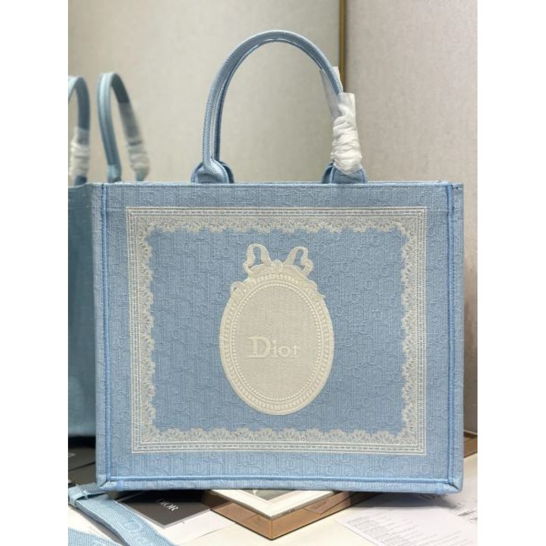 大容量デザイン エレガントムード お出かけコーデ DIOR ディオール コピー バッグ 今季人気 キャンバストート
