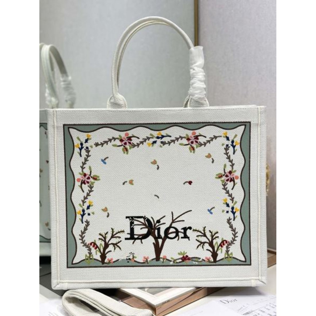 大容量 エレガントムード トレンドコーデ 通勤スタイル DIOR ディオール コピー トートバッグ 注目アイテム