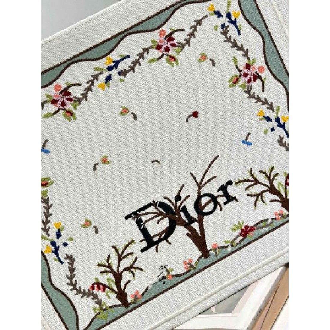 大容量 エレガントムード トレンドコーデ 通勤スタイル DIOR ディオール コピー トートバッグ 注目アイテム