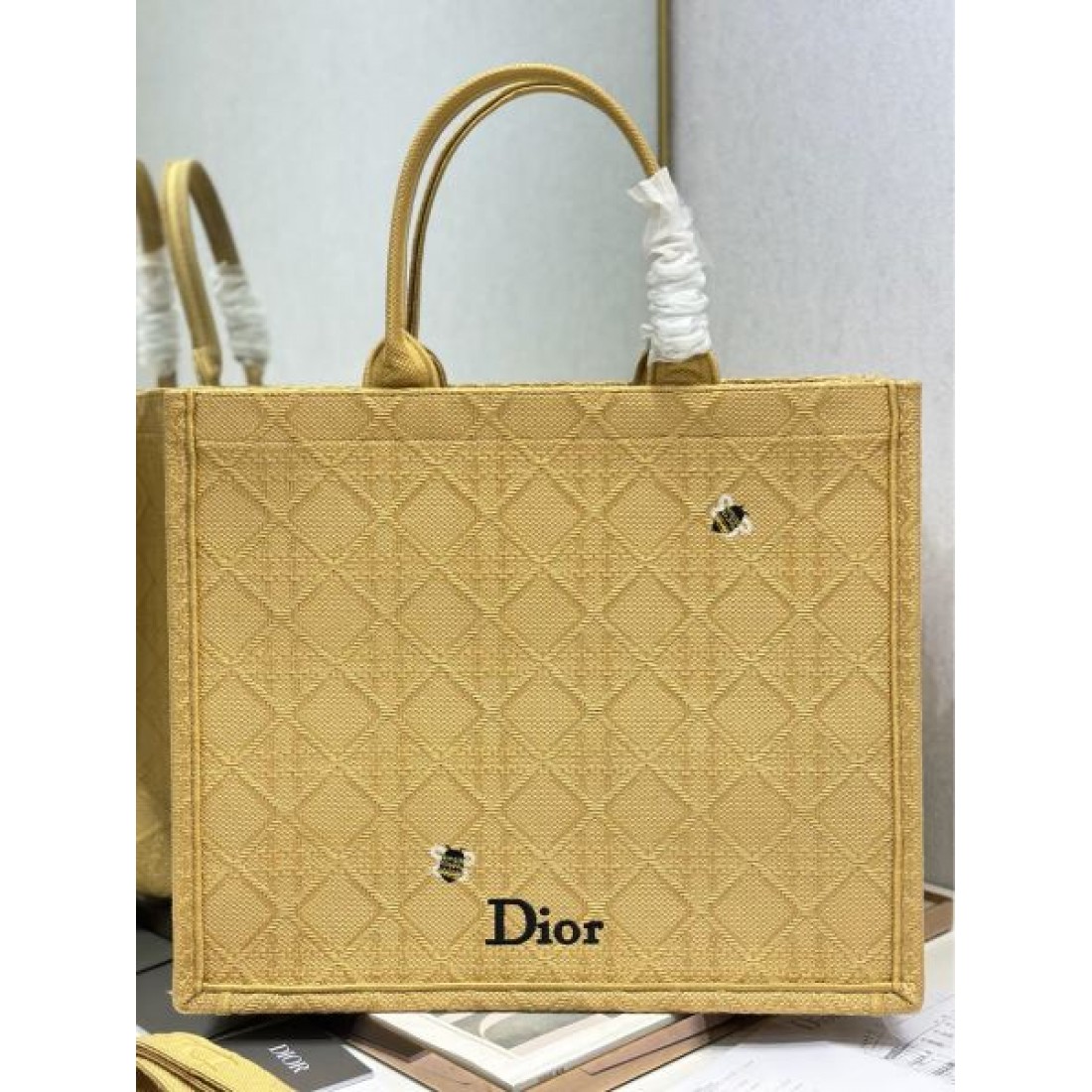 ロゴデザイン ジャカード素材 大人コーデ 高級感 DIOR ディオール コピー ラージトートバッグ カジュアルスタイル