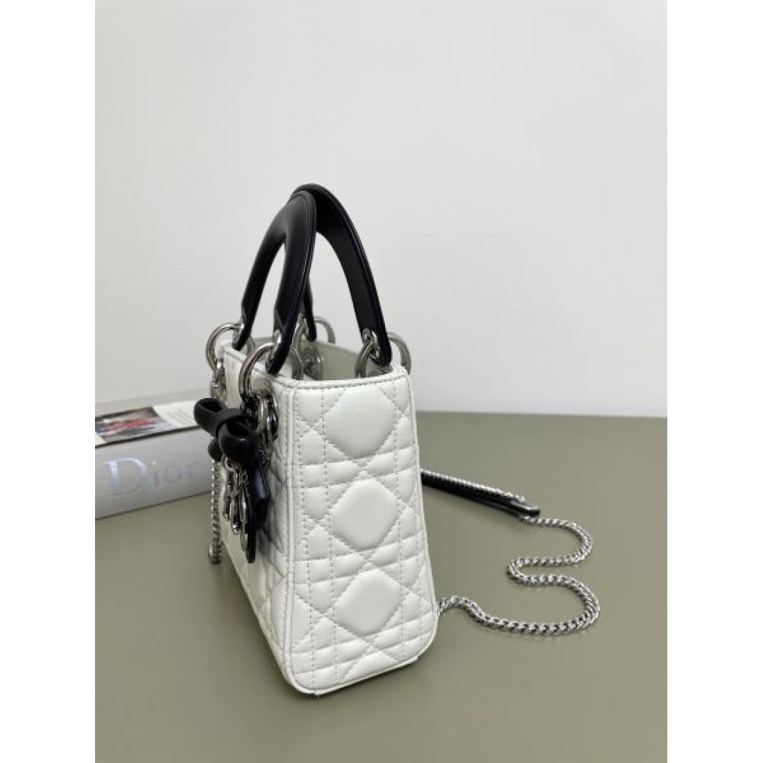 ミニサイズ ショルダー対応 エレガントムード 上品ファッション DIOR ディオール コピー レディースバッグ 着回し