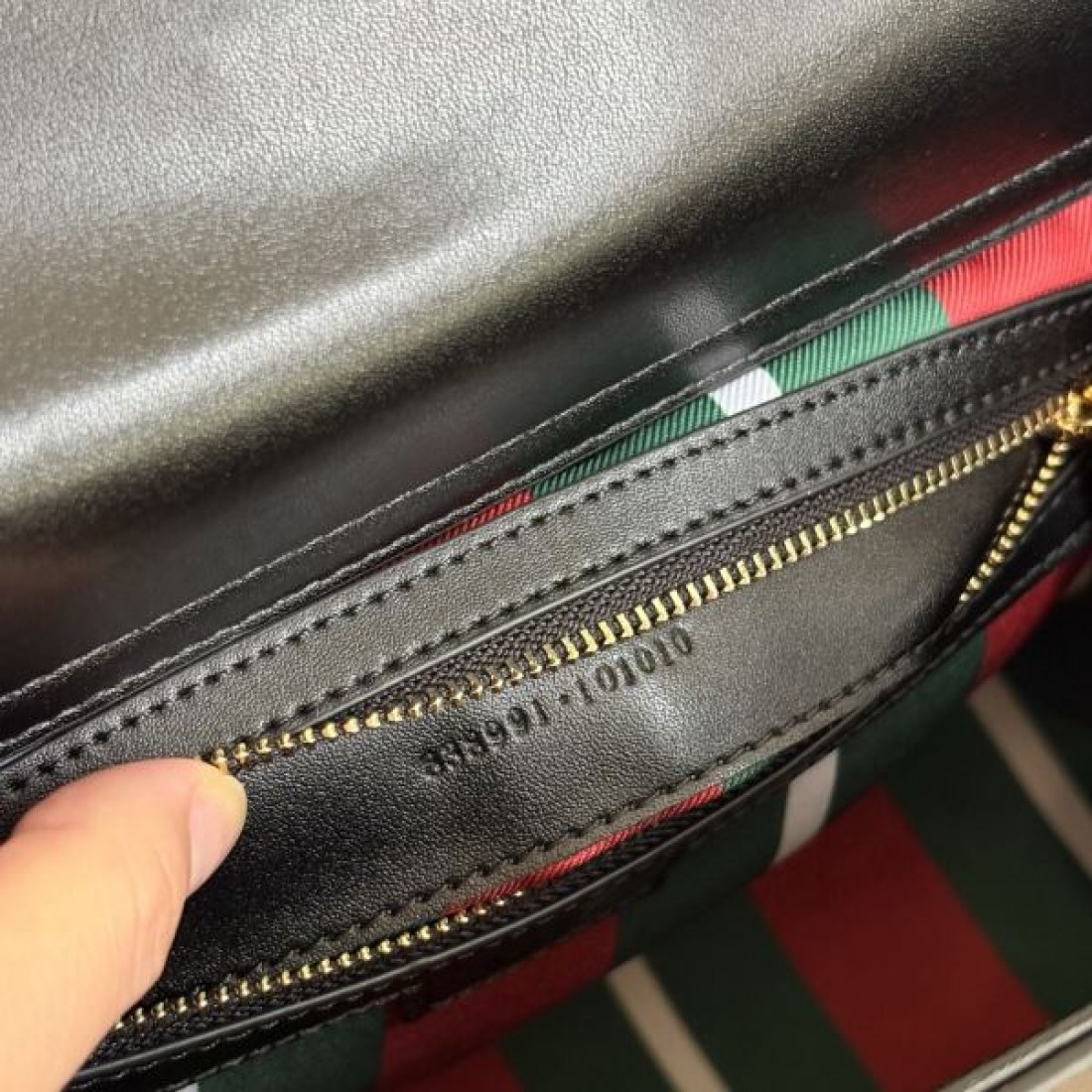 GGキャンバス ハンドバッグ 2026新作 ゴールド金具 GUCCI グッチ コピー バッグ 2WAY対応 きちんと感ある通勤おしゃれ