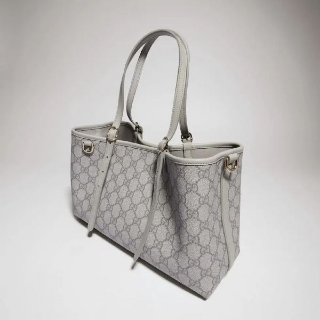 ショルダーバッグ GGキャンバス ロングハンドル付き GUCCI グッチ コピー バッグ 収納便利 きれいめコーデ 人気定番