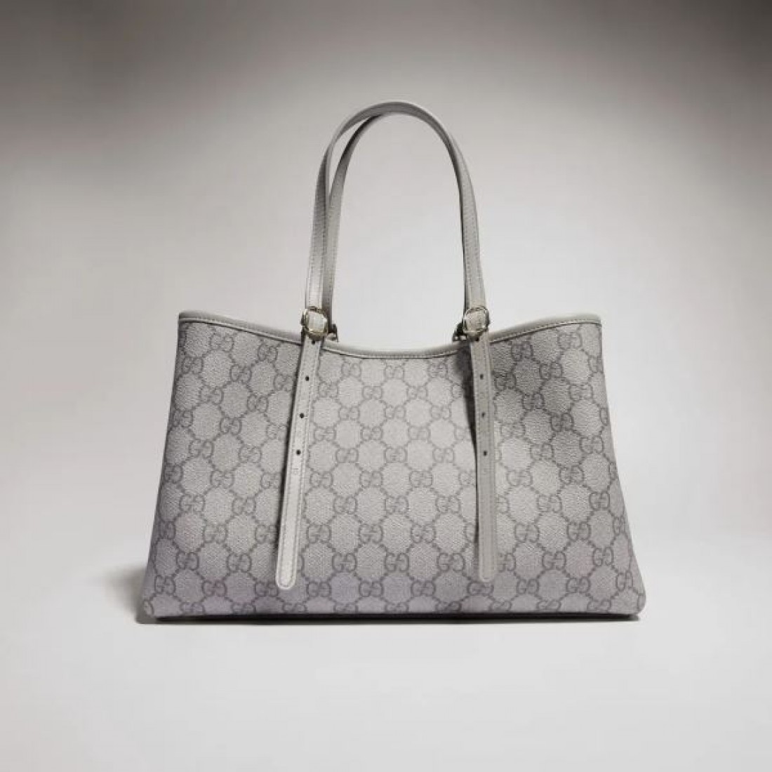 ショルダーバッグ GGキャンバス ロングハンドル付き GUCCI グッチ コピー バッグ 収納便利 きれいめコーデ 人気定番