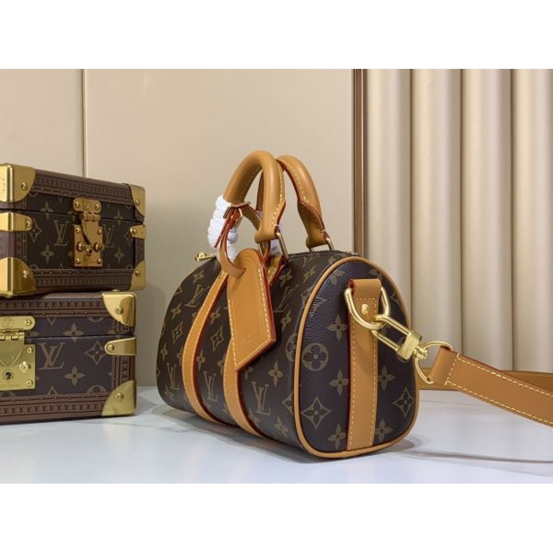 モノグラム ハンドバッグ レザー切替 斜め掛け対応 LOUIS VUITTON ルイヴィトン コピー バッグ デイリー使い 上品カジュアル