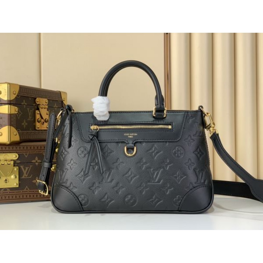 レザーハンドバッグ 斜め掛け対応 モノグラムエンボス LOUIS VUITTON ルイヴィトン コピー バッグ 上品デザイン 売れ筋
