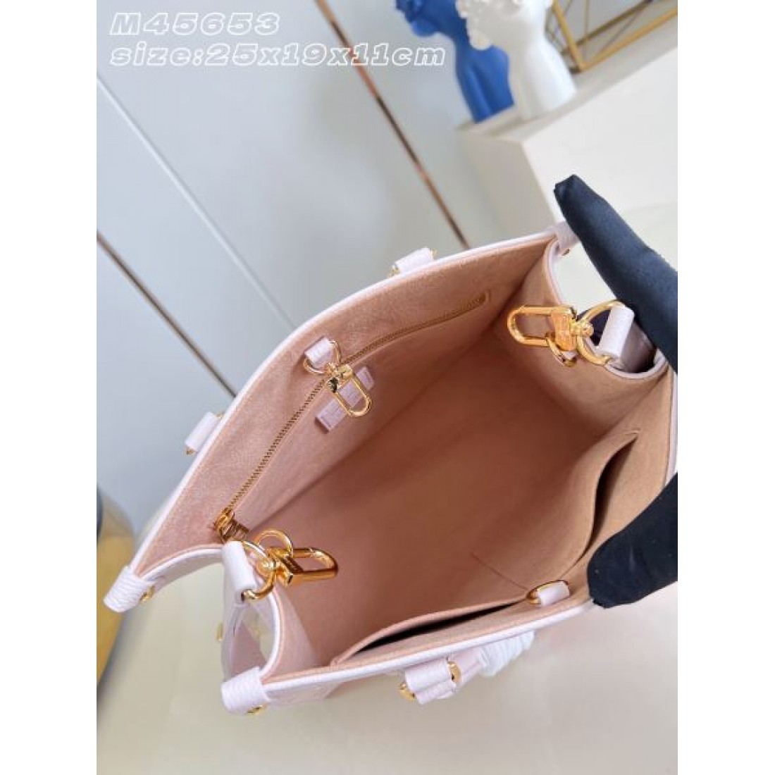  2WAYスタイル 手持ち肩掛け対応 LOUIS VUITTON ルイヴィトン コピー トートバッグ フェミニンコーデ 注目度アップ