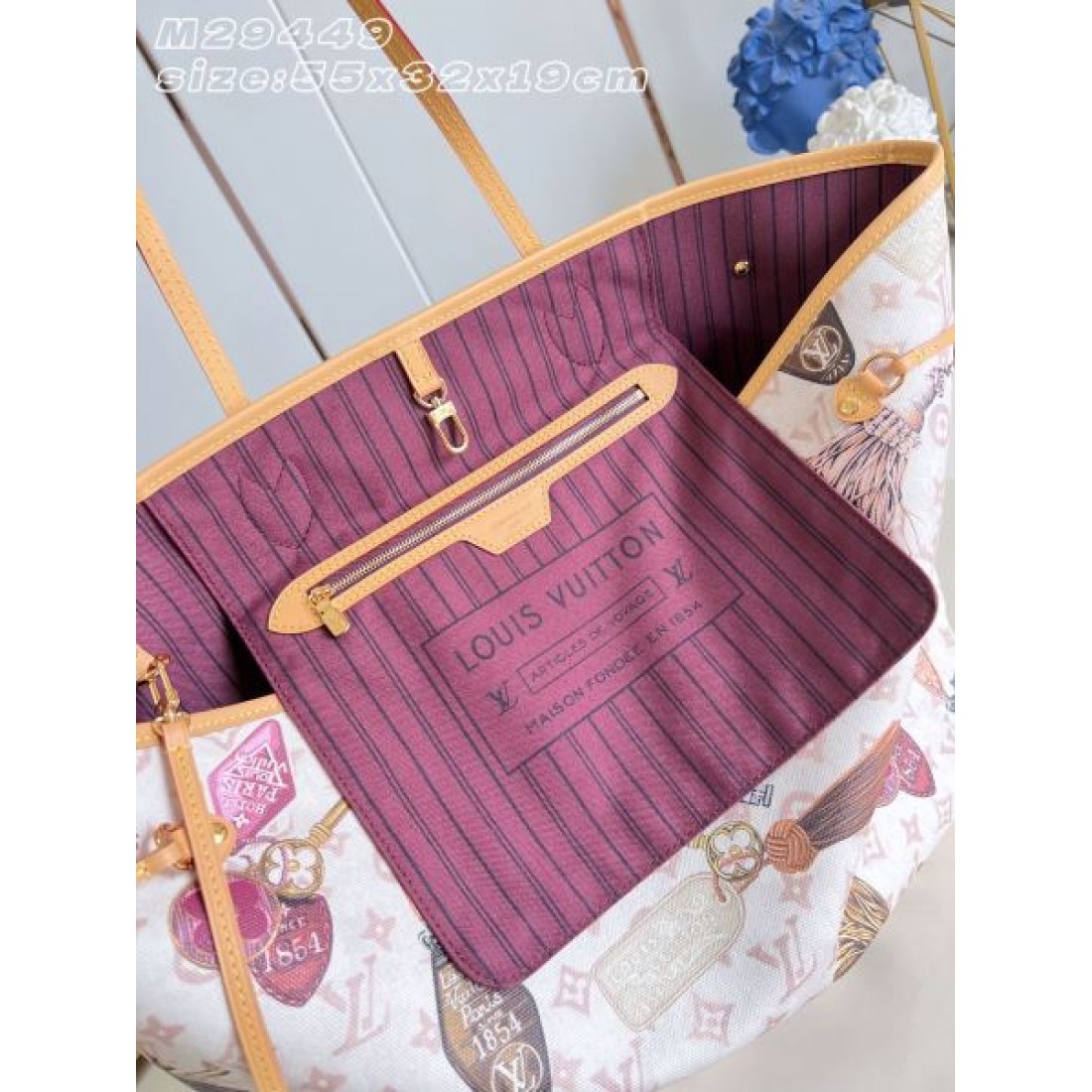 ショルダートート チャーム柄デザイン A4収納対応 LOUIS VUITTON ルイヴィトン コピー トートバッグ デイリー使い 注目アイテム