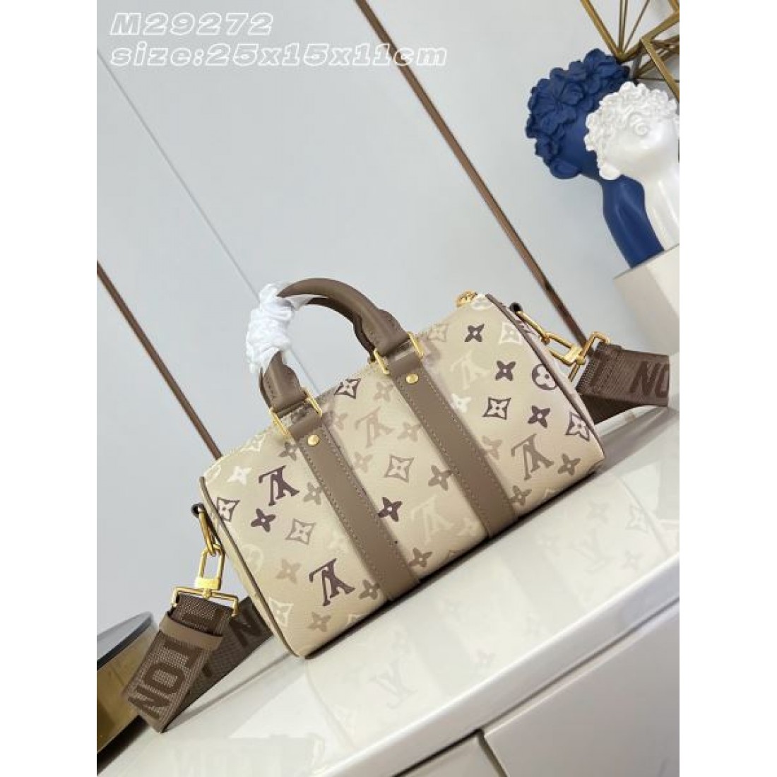 ショルダー付き コンパクト設計 ワイドストラップ LOUIS VUITTON ルイヴィトン コピー バッグ お出かけ対応 注目モデル