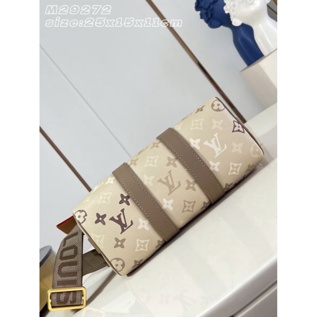 ショルダー付き コンパクト設計 ワイドストラップ LOUIS VUITTON ルイヴィトン コピー バッグ お出かけ対応 注目モデル