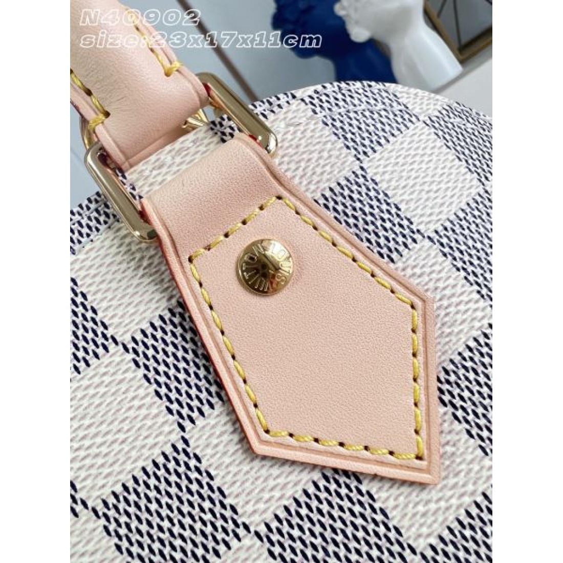 チェック柄ショルダーバッグ コンパクトサイズ 軽量タイプ LOUIS VUITTON ルイヴィトン コピー バッグ デイリー使い 旬アイテム