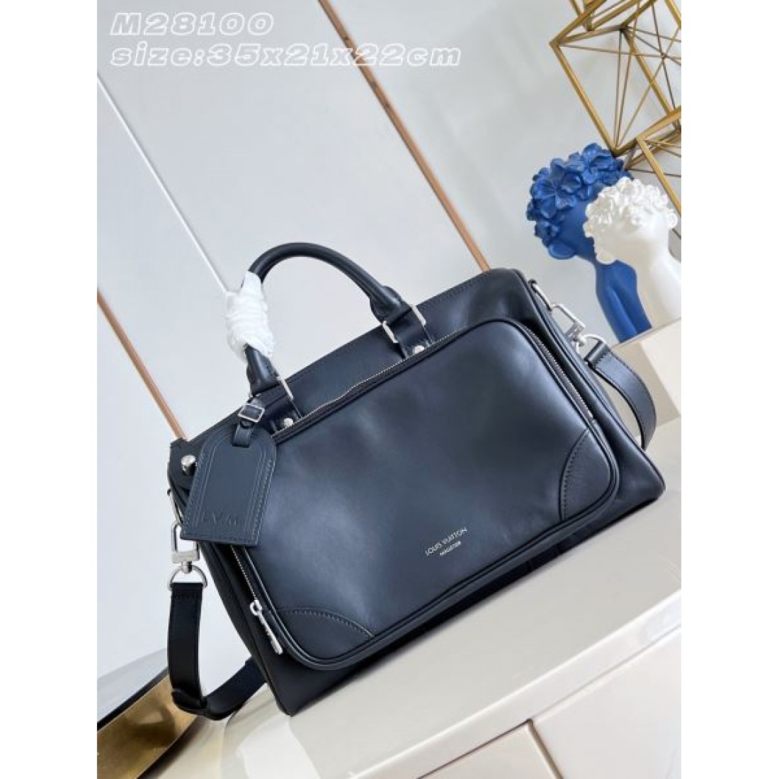 フラップショルダー 収納力あり 週末旅行対応 CELINE セリーヌ コピー バッグ 再入荷アイテム 都会派デザイン
