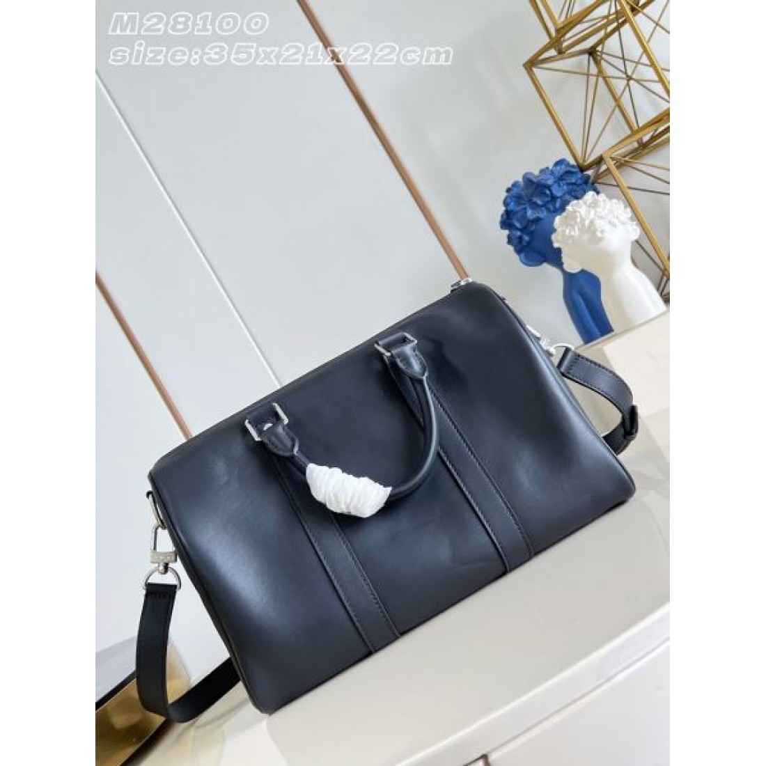 フラップショルダー 収納力あり 週末旅行対応 CELINE セリーヌ コピー バッグ 再入荷アイテム 都会派デザイン