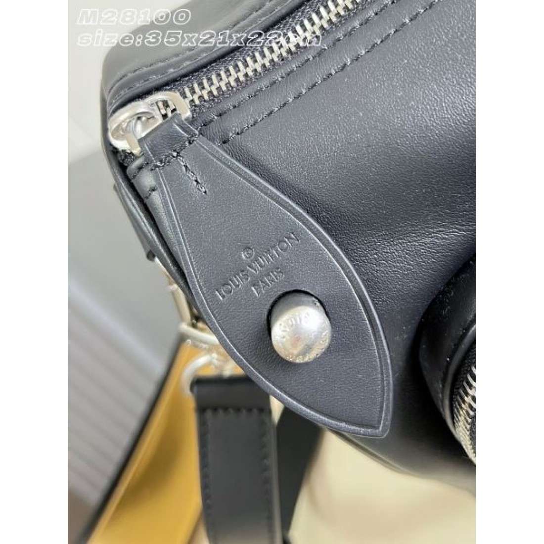 フラップショルダー 収納力あり 週末旅行対応 CELINE セリーヌ コピー バッグ 再入荷アイテム 都会派デザイン