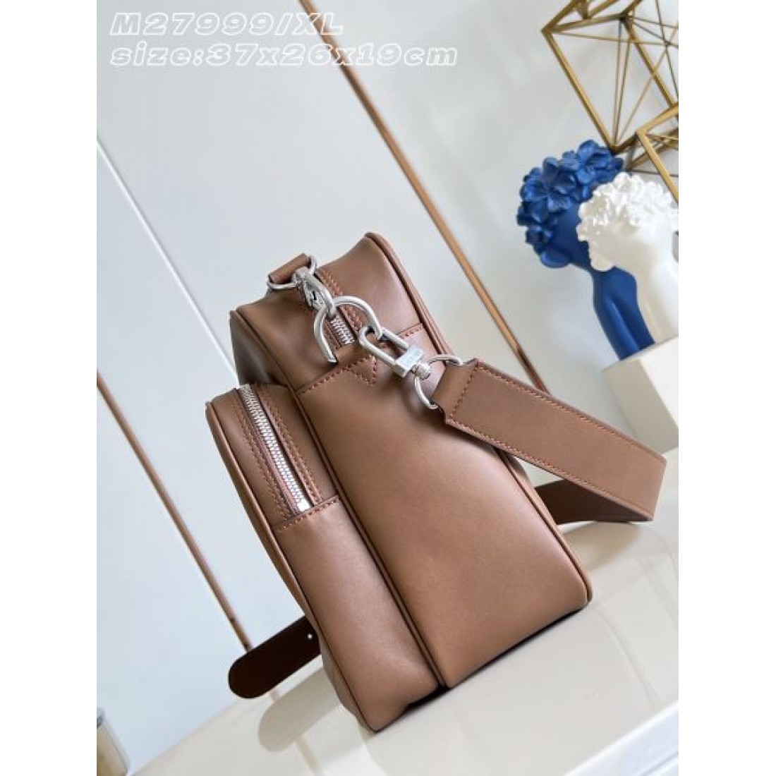 レザーショルダーバッグ 斜め掛け対応 通勤通学 CELINE セリーヌ コピー バッグ デイリー使い 売れ筋ランキング上位