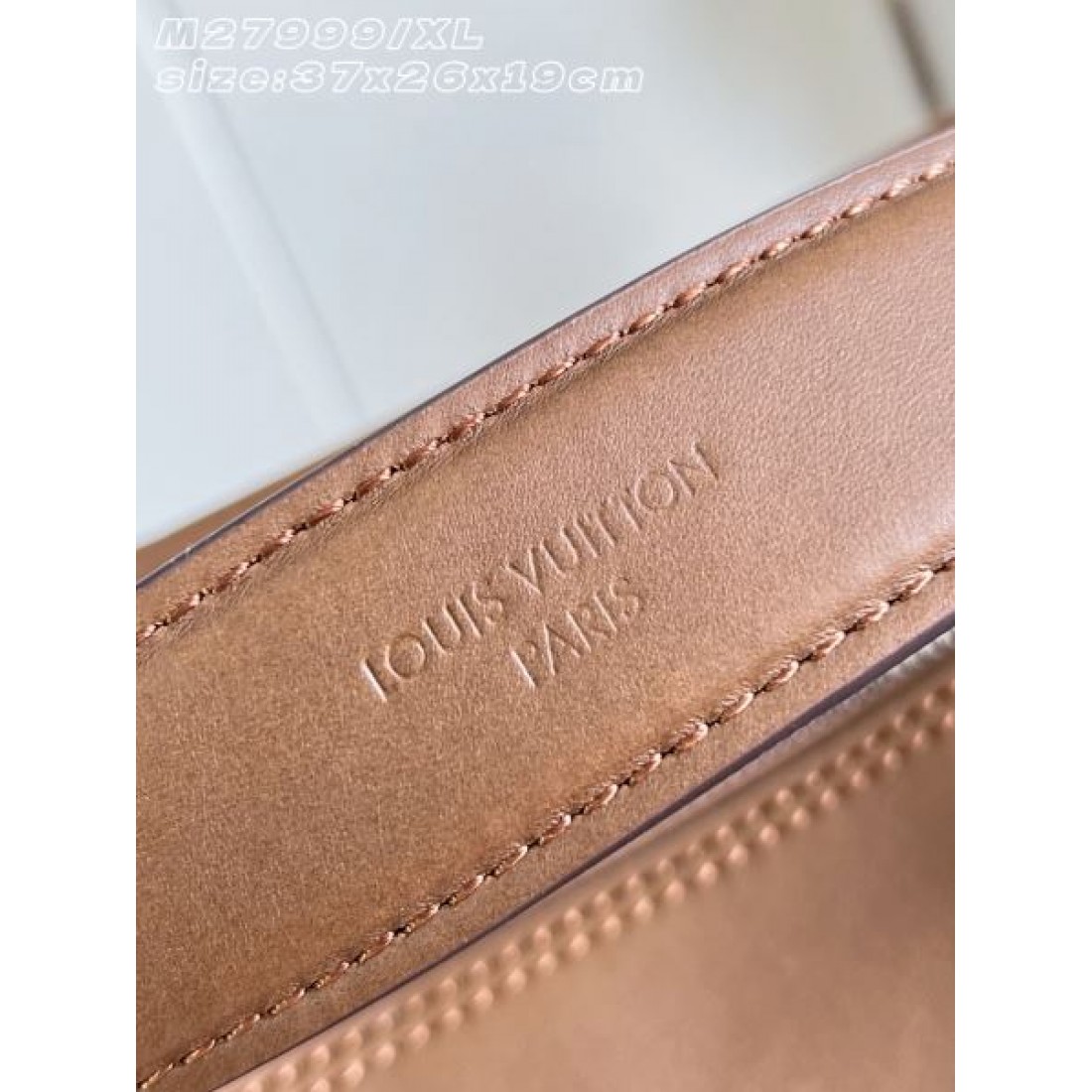 レザーショルダーバッグ 斜め掛け対応 通勤通学 CELINE セリーヌ コピー バッグ デイリー使い 売れ筋ランキング上位
