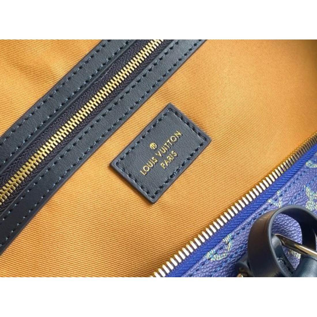 ブルーグリーン旅行バッグ ワイドストラップ付き 軽量デザイン LOUIS VUITTON ルイヴィトン コピー バッグ  売れ筋