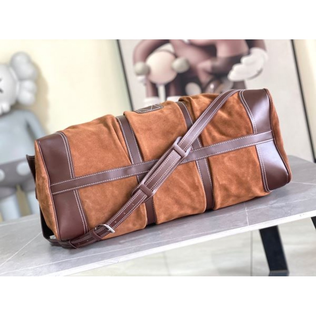 ヴィンテージ調旅行 ブラウン配色 ワイドストラップ付き LOUIS VUITTON ルイヴィトン コピー バッグ 2026新作 収納力抜群
