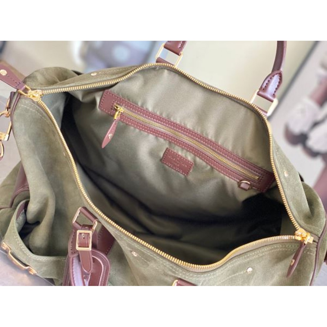 ヴィンテージ風ボストン ワイドストラップ付き 売れ筋 LOUIS VUITTON ルイヴィトン コピー バッグ 旅行対応 完売注意
