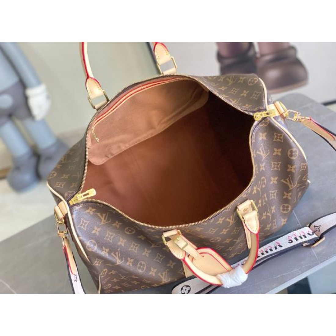モノグラムボストン 大容量トラベル 2026新作 LOUIS VUITTON ルイヴィトン コピー バッグ 収納力抜群 売れ筋 注目アイテム