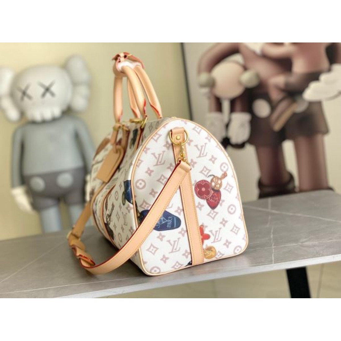 大人カジュアル アートモチーフ総柄 こなれ見え LOUIS VUITTON ルイヴィトン コピー バッグ ストリートトレンド 旬アイテム