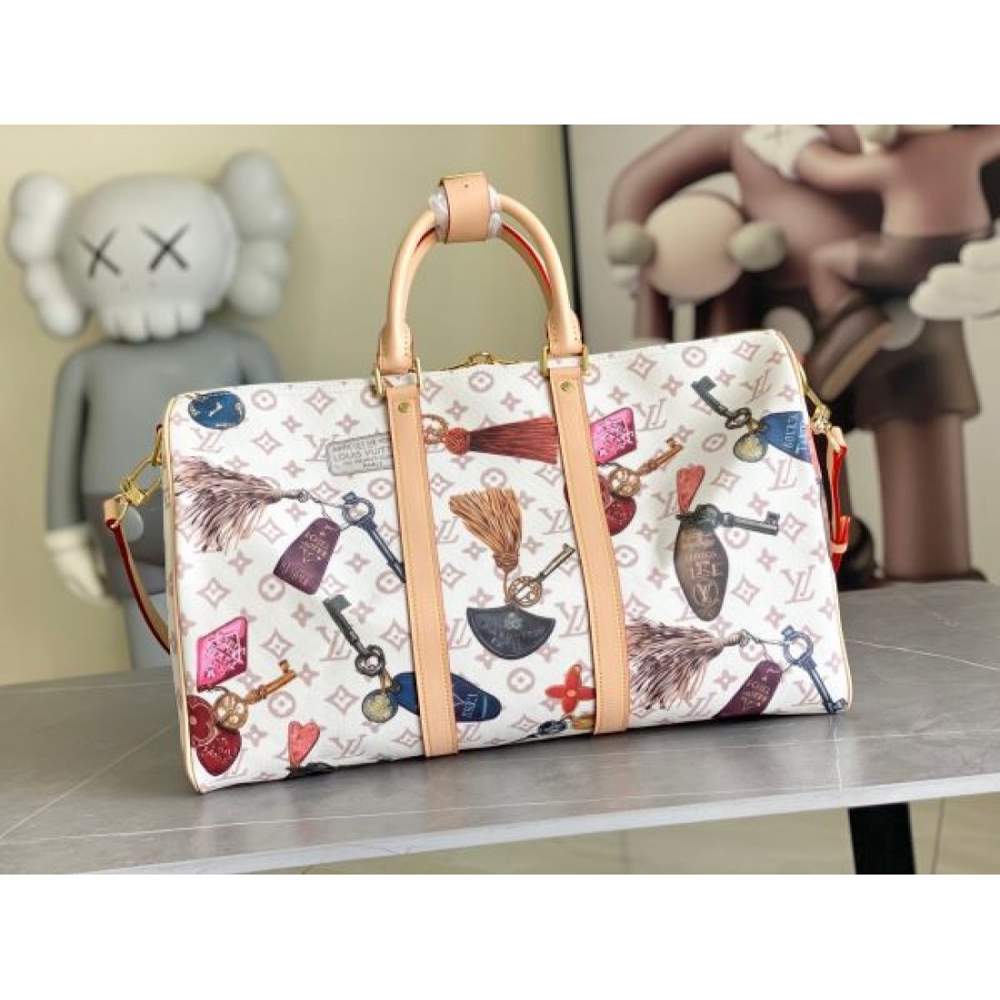 大人カジュアル アートモチーフ総柄 こなれ見え LOUIS VUITTON ルイヴィトン コピー バッグ ストリートトレンド 旬アイテム