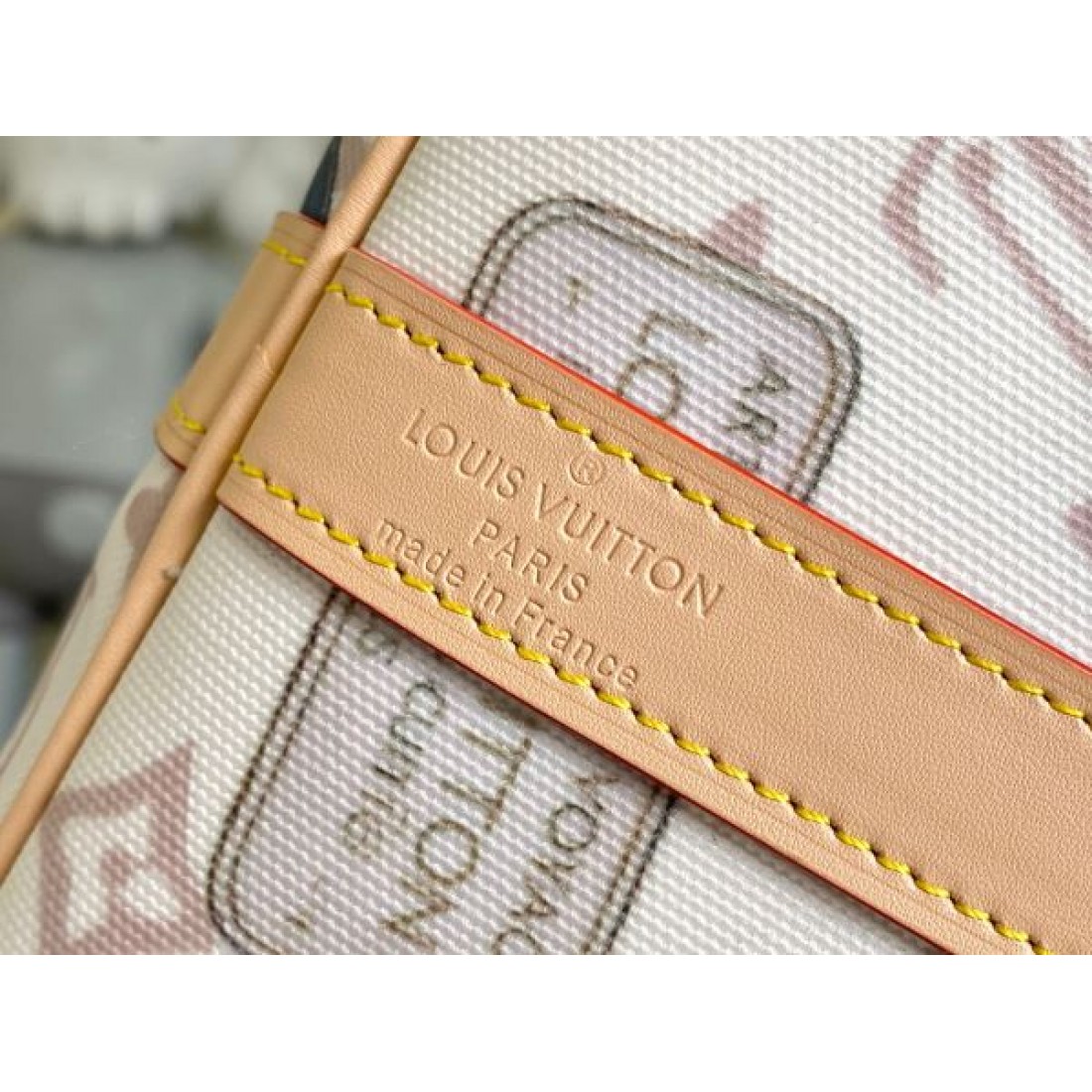 大人カジュアル アートモチーフ総柄 こなれ見え LOUIS VUITTON ルイヴィトン コピー バッグ ストリートトレンド 旬アイテム
