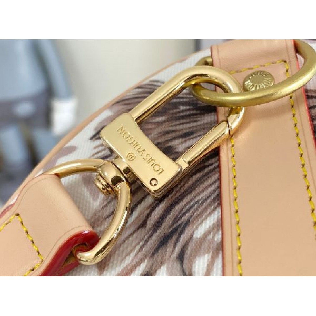 大人カジュアル アートモチーフ総柄 こなれ見え LOUIS VUITTON ルイヴィトン コピー バッグ ストリートトレンド 旬アイテム