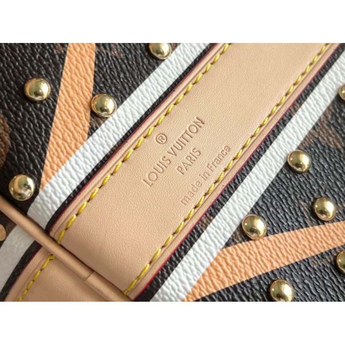 春物人気アップ モードストリート 大容量トラベル LOUIS VUITTON ルイヴィトン コピー バッグ スタッズデザイン こなれ見え 人気モデル 即戦力