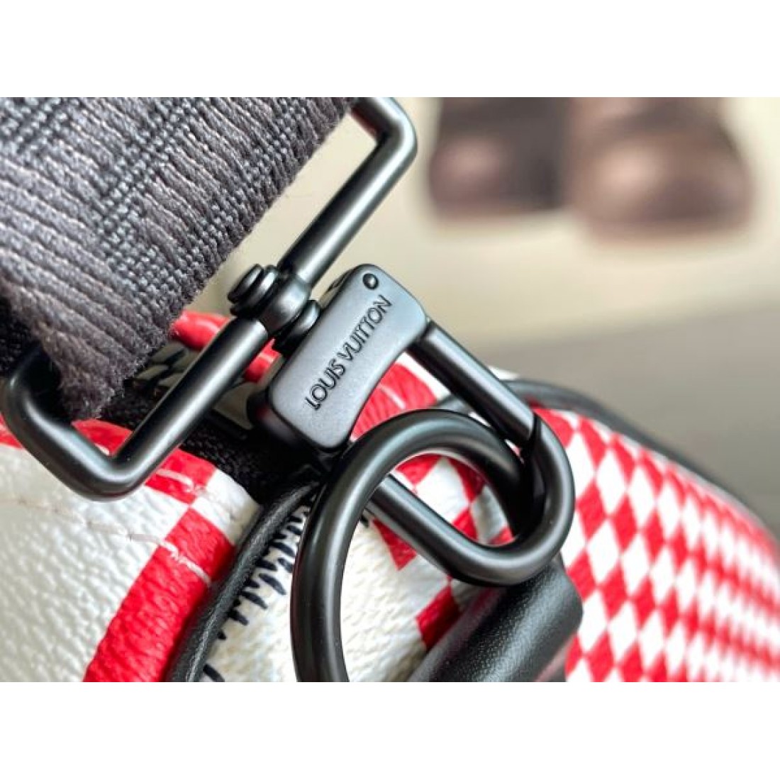 2026SS 旅行バッグ ダッフルスタイル マルチパターンデザイン LOUIS VUITTON ルイヴィトン コピー バッグ 収納力抜群 トレンドアイテム