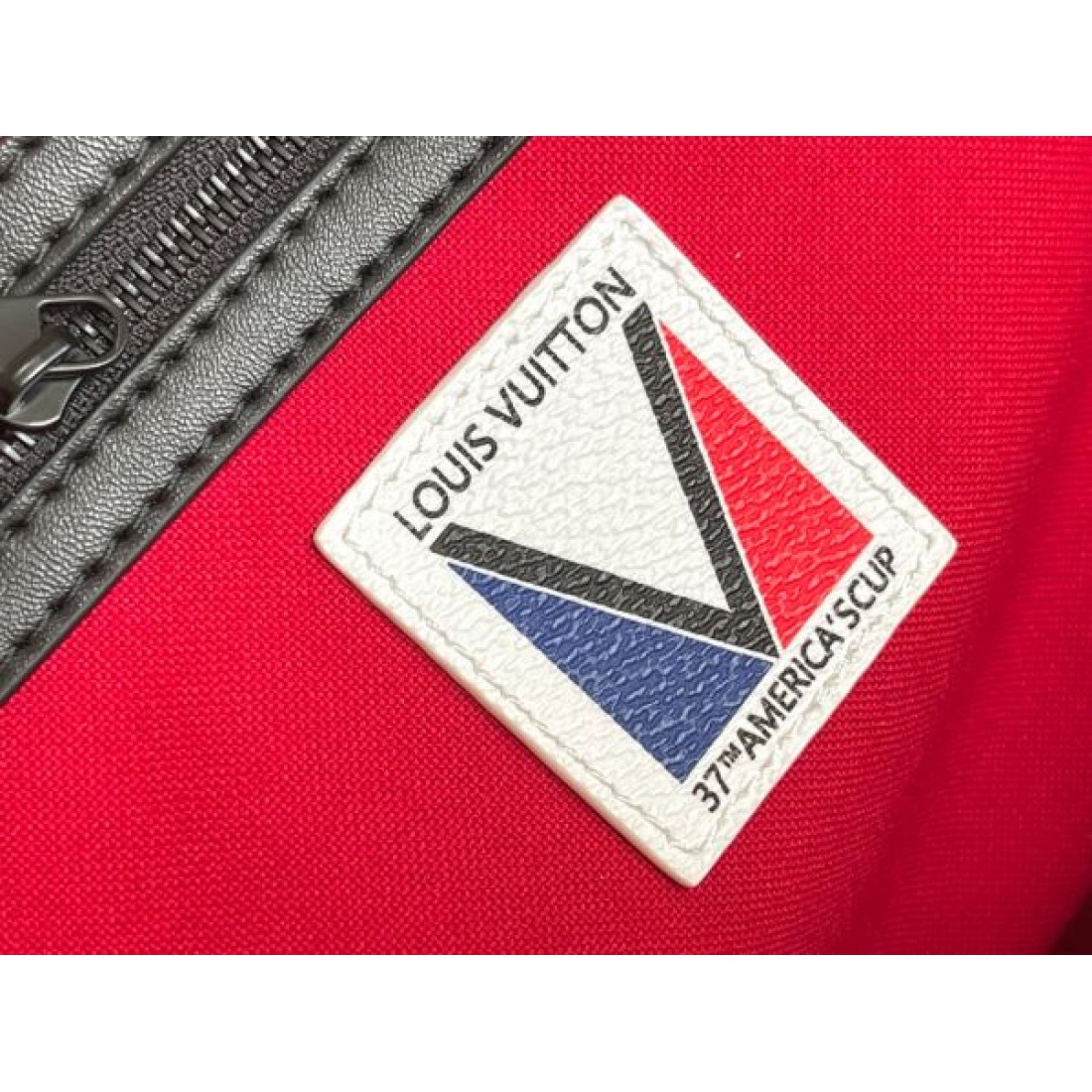 2026SS 旅行バッグ ダッフルスタイル マルチパターンデザイン LOUIS VUITTON ルイヴィトン コピー バッグ 収納力抜群 トレンドアイテム