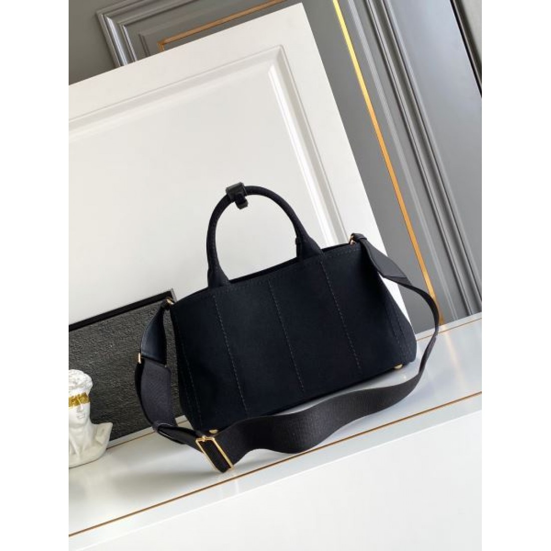 人気カラーバリエーションコレクション ミニサイズデザイン PRADA プラダ コピー バッグ 大人可愛い通勤トレンドアイテム