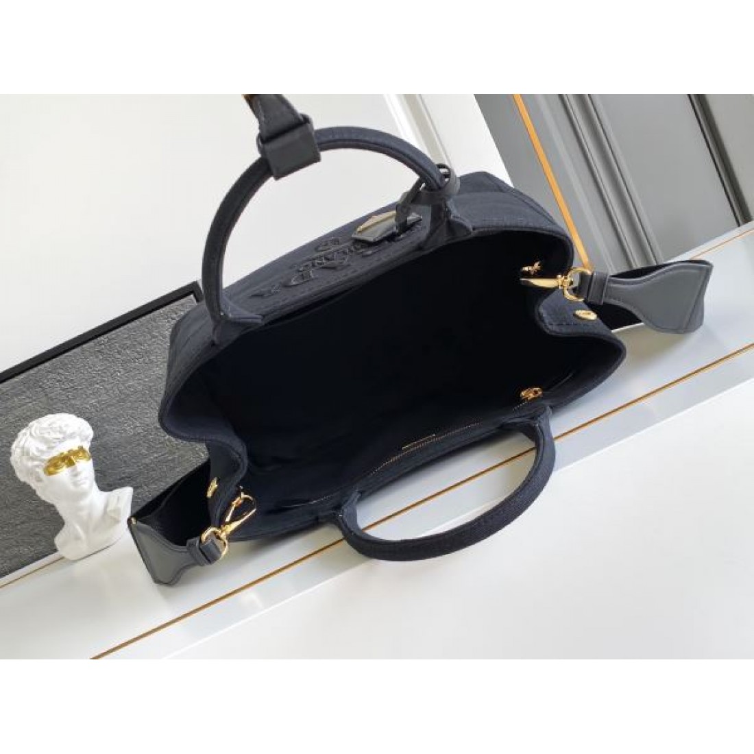 人気カラーバリエーションコレクション ミニサイズデザイン PRADA プラダ コピー バッグ 大人可愛い通勤トレンドアイテム