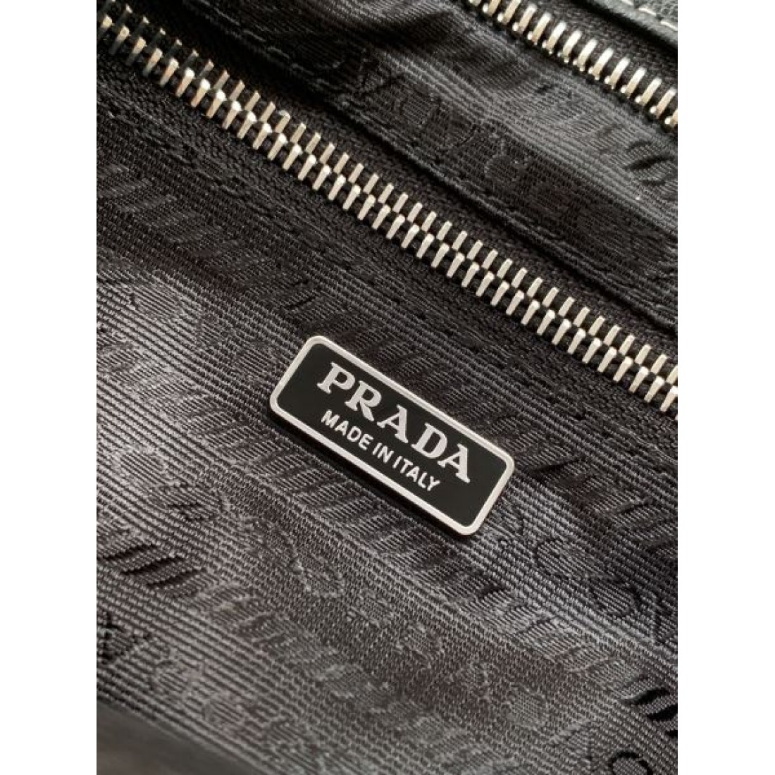 デニムコンビ ミニハンドルショルダー ゴールド金具 PRADA プラダ コピー バッグ フロントロゴ 2WAYカジュアルスタイル トレンドモデル